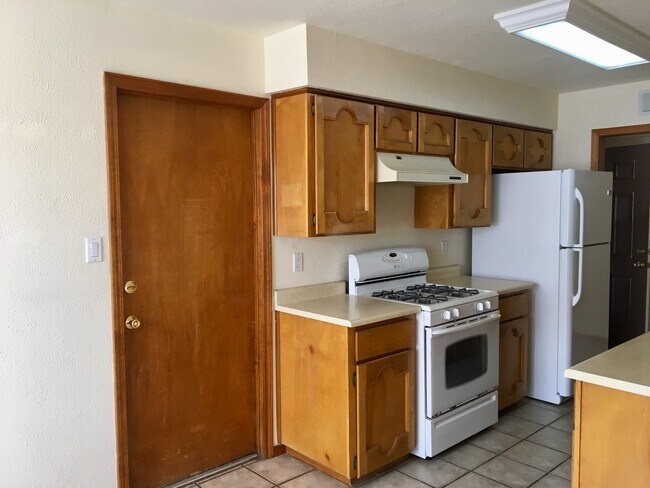 Building Photo - Heritage Hills Rental