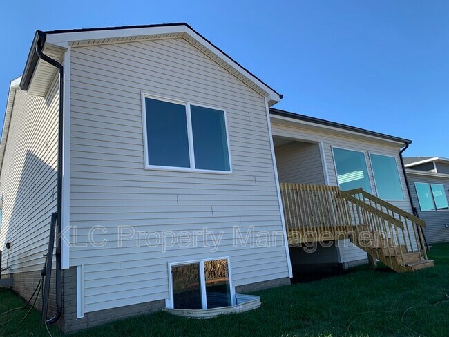 Building Photo - 780 McIntosh Ct NE
