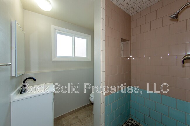 Building Photo - 4405 Ocean Ave