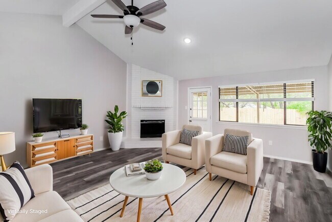 Building Photo - 6340 Canyon Cir