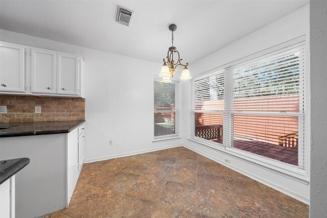 Building Photo - 107 Sandpebble Dr