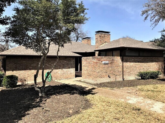 Building Photo - 16933 Davenport Ct