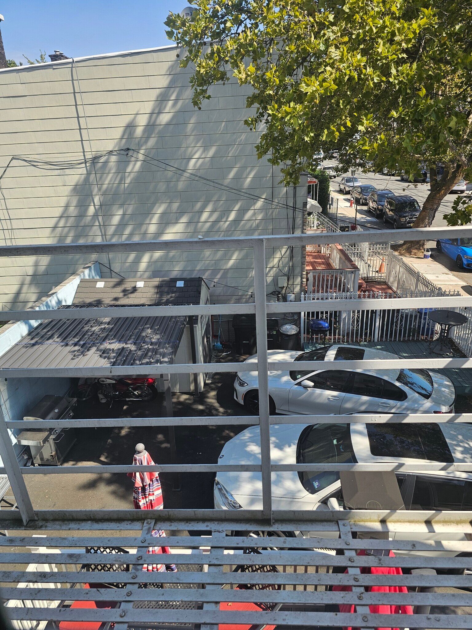 Building Photo - 228 Duncan Ave