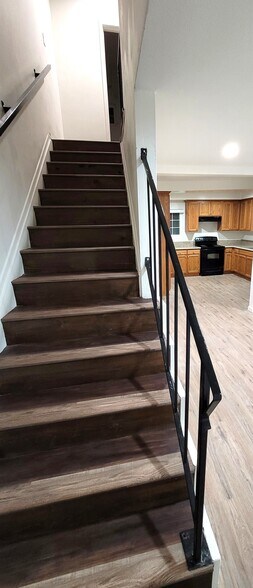 Building Photo - 11516 Eucalyptus Ave