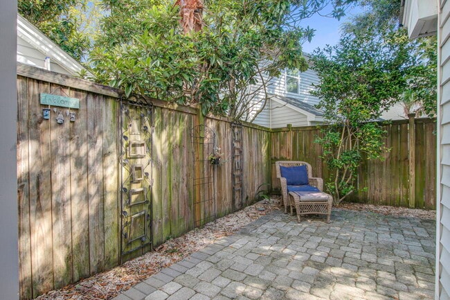 Building Photo - 1371 Cassidy Ct