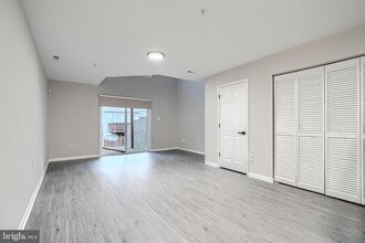 Building Photo - 8 Katurah Ln