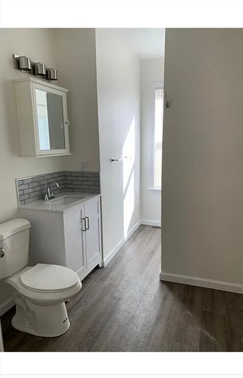 Building Photo - 405 Front St