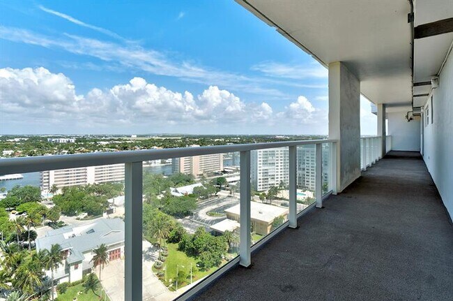 Building Photo - 111 N Pompano Beach Blvd