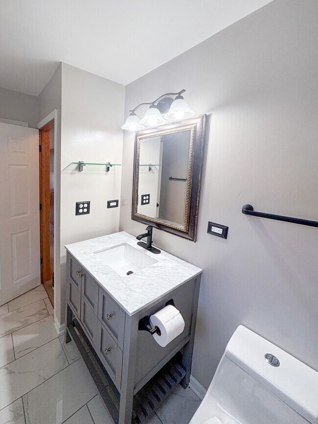Building Photo - Beautiful 4-Bedroom Home for Rent in Palat...