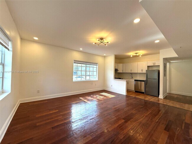 Building Photo - 1440 Pennsylvania Ave