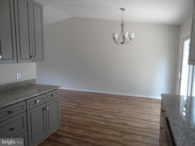 Building Photo - 1627 Severn Run Ct