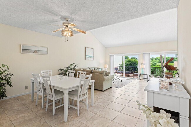 Building Photo - 2584 Muirfield Ct