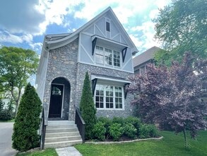 Building Photo - Green Hills/Lipscomb area home built in 20...