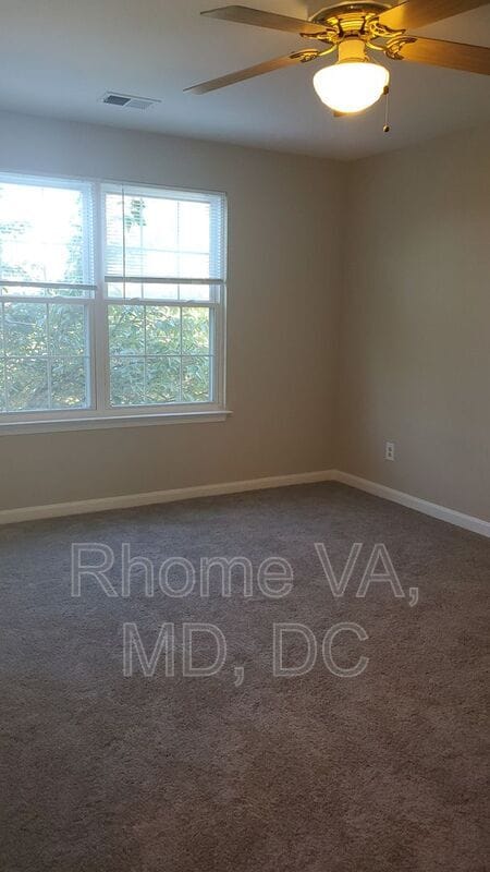 Building Photo - 1129 Huntmaster Terrace NE