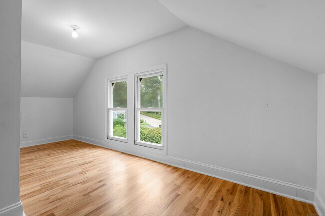 Building Photo - 337 S Windham Rd