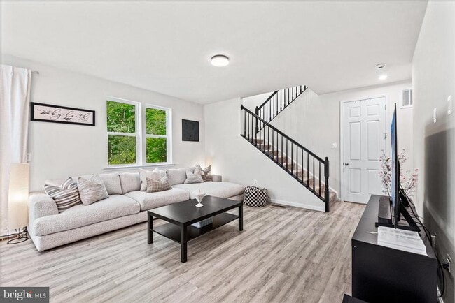 Building Photo - 2848 White Tail Dr