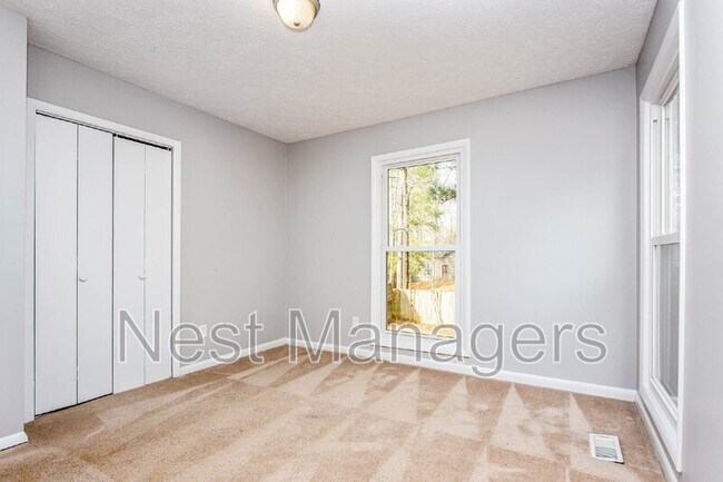 Building Photo - 485 Wilder Dr