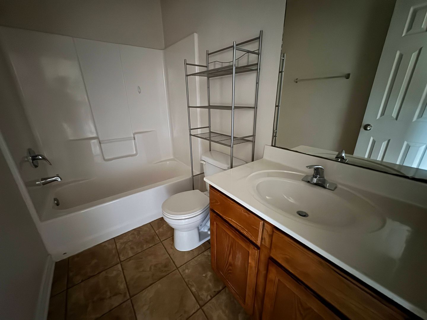 Building Photo - 4002 Cambridge Dr