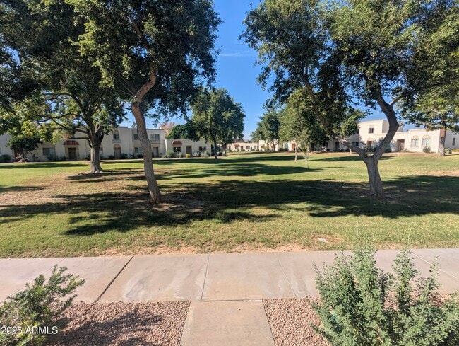 Building Photo - 5922 N 83rd St