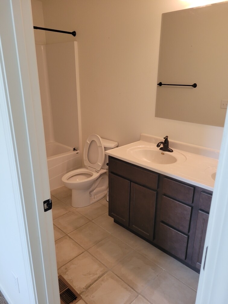 Building Photo - 1859 Red Bertrand Ct