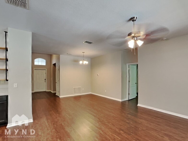 Building Photo - 252 Bella Rosa Cir