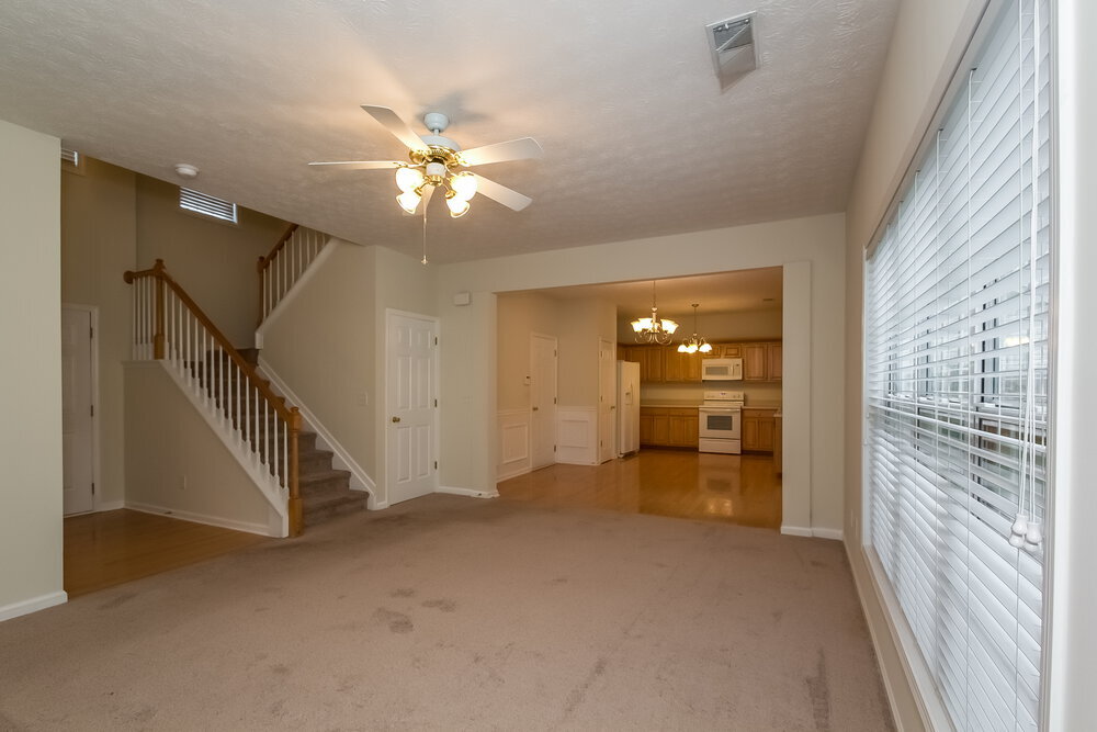 Building Photo - 145 Alessie Dr