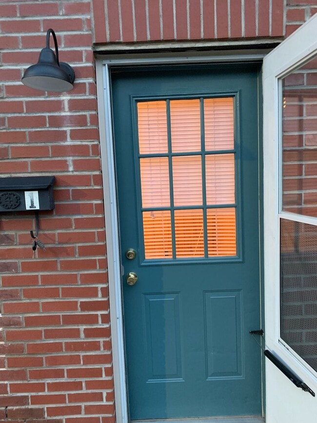 Primary Photo - 1 Bedroom Apt Downtown Marion NC