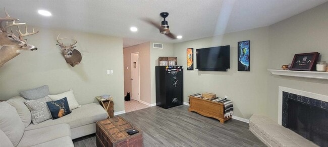 Building Photo - 14515 Wunderlich Dr