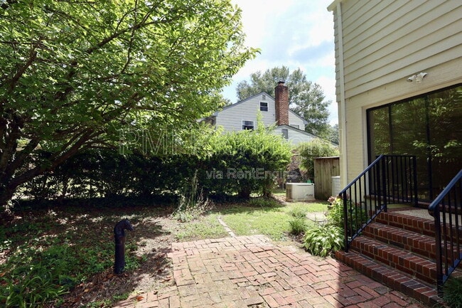 Building Photo - 8402 Kalb Rd