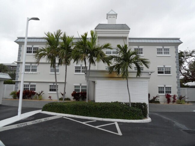 Building Photo - 1439 S Ocean Blvd