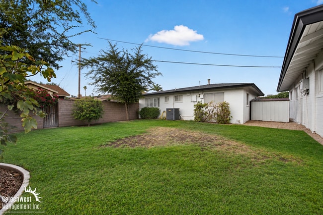 Building Photo - Charming 3Bdm 2Ba Home with Private Backyard in Phoenix!