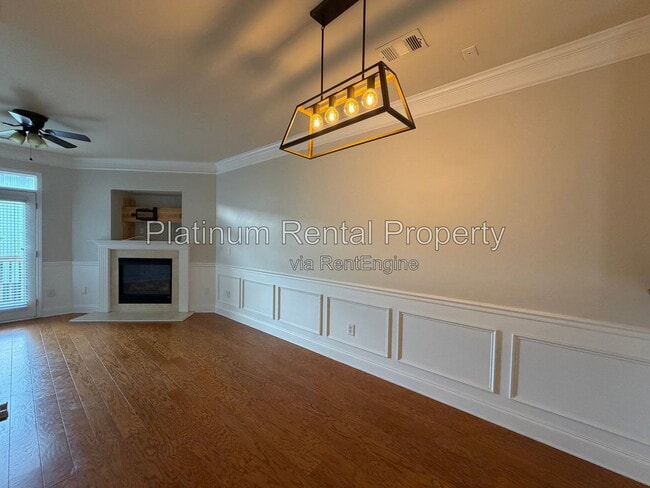 Building Photo - 221 16th St NW