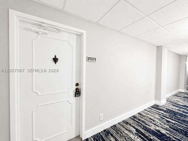 Building Photo - 3221 S Ocean Blvd