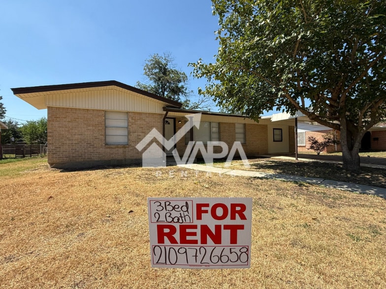 Building Photo - 4710 Bernadine Dr
