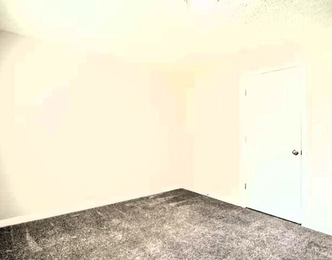 Building Photo - 1967 Faith Cv