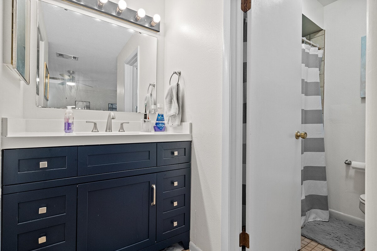 Building Photo - 2539 Fulton Ct