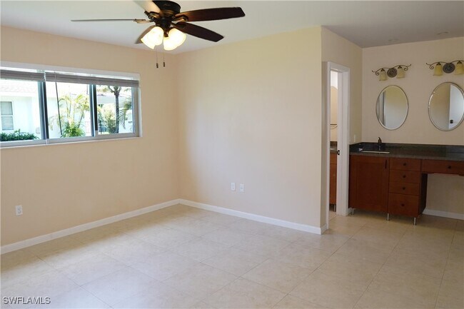 Building Photo - 10701 SW 77th Ct