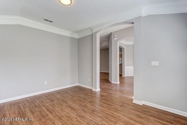 Building Photo - 1704 Dartmoor Ln