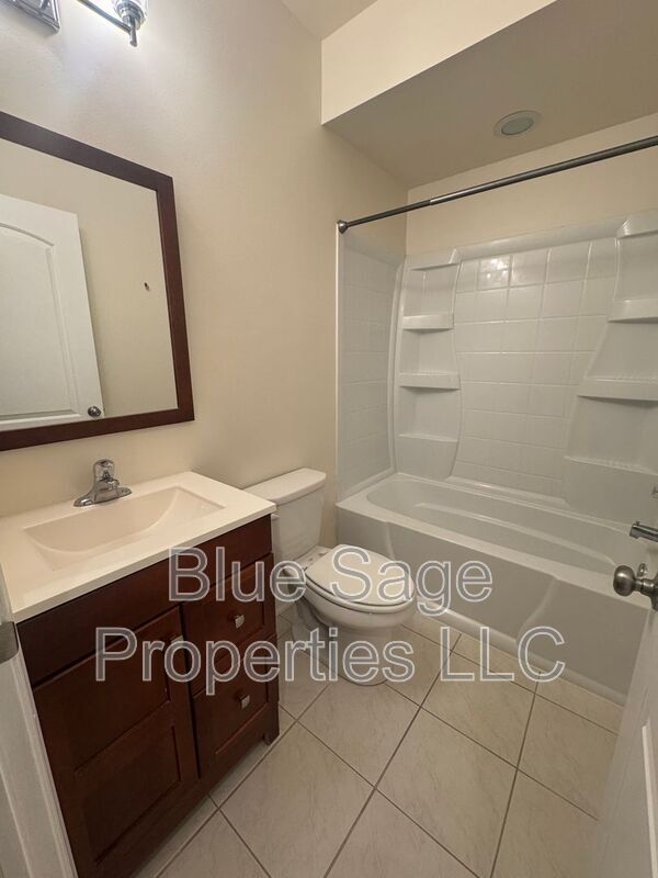 Building Photo - 432 E Baltimore Ave