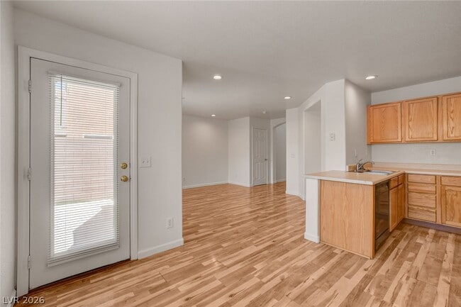 Building Photo - 7443 Ademar St