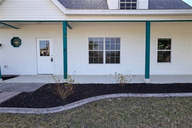 Building Photo - 3618 SW 2nd Ln