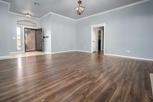 Building Photo - 13516 Gramercy Park Pl