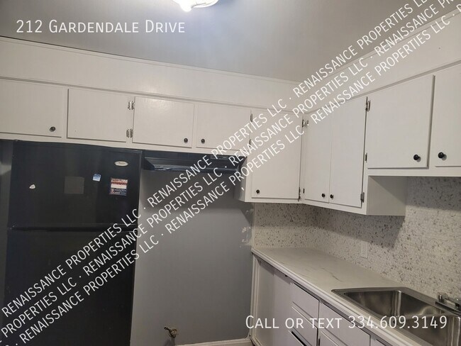 Building Photo - 212 Gardendale Dr
