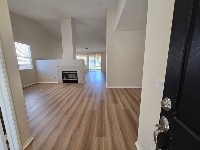 Building Photo - 42534 Coronet Ct