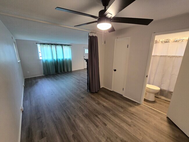 Building Photo - 508 S Main St