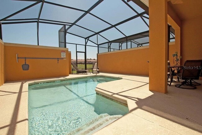Building Photo - 3053 Beach Palm Ave