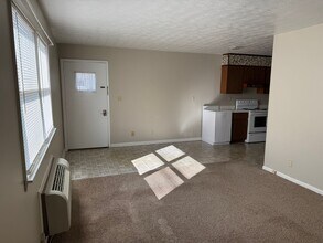 Building Photo - A4310D-F WALNUT RD (3FM)