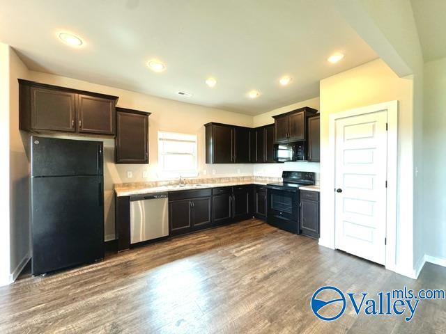 Building Photo - 26186 Valley Ridge Rd
