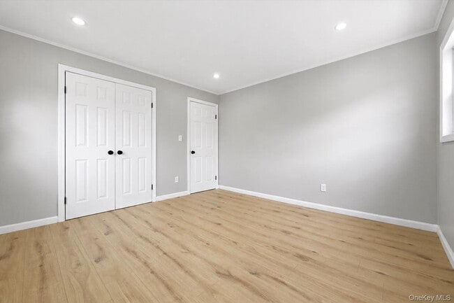 Building Photo - 24 Crag Ln