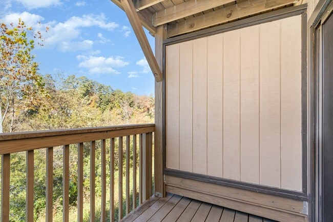 Building Photo - Studio Living in One of Raleigh’s Most Con...